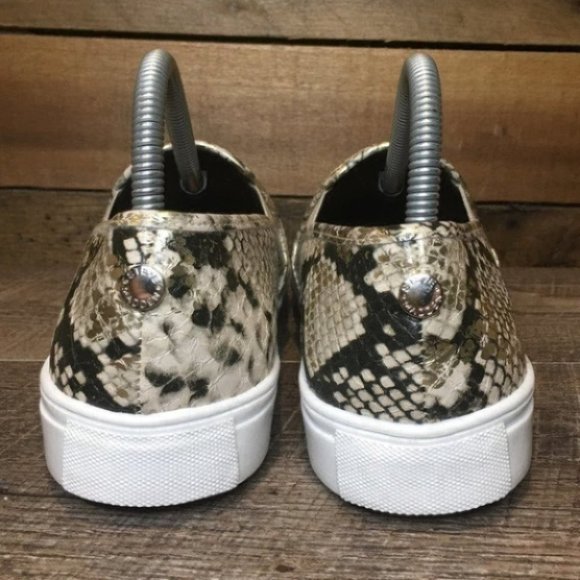 NEW Steve Madden Safary Snake Sneaker - Picture 9 of 10